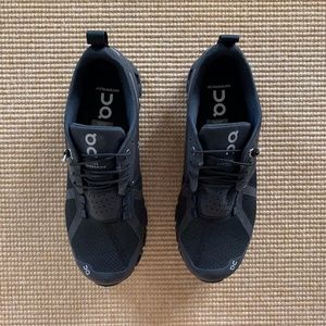 BNIB On Cloud Waterproof Cloud Black/Lunar 8.5